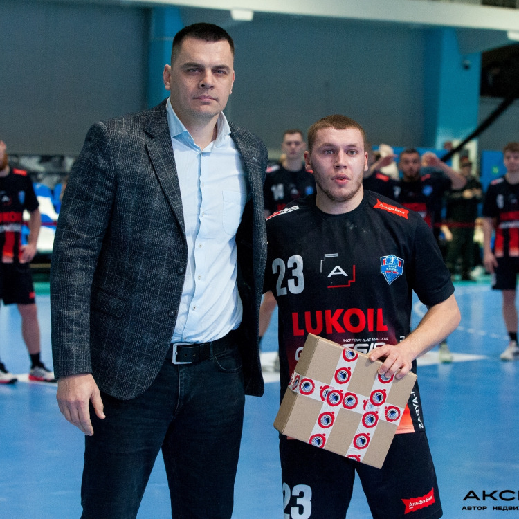 Рыбку от "Делики" вручили в Астрахани на спортивном матче!